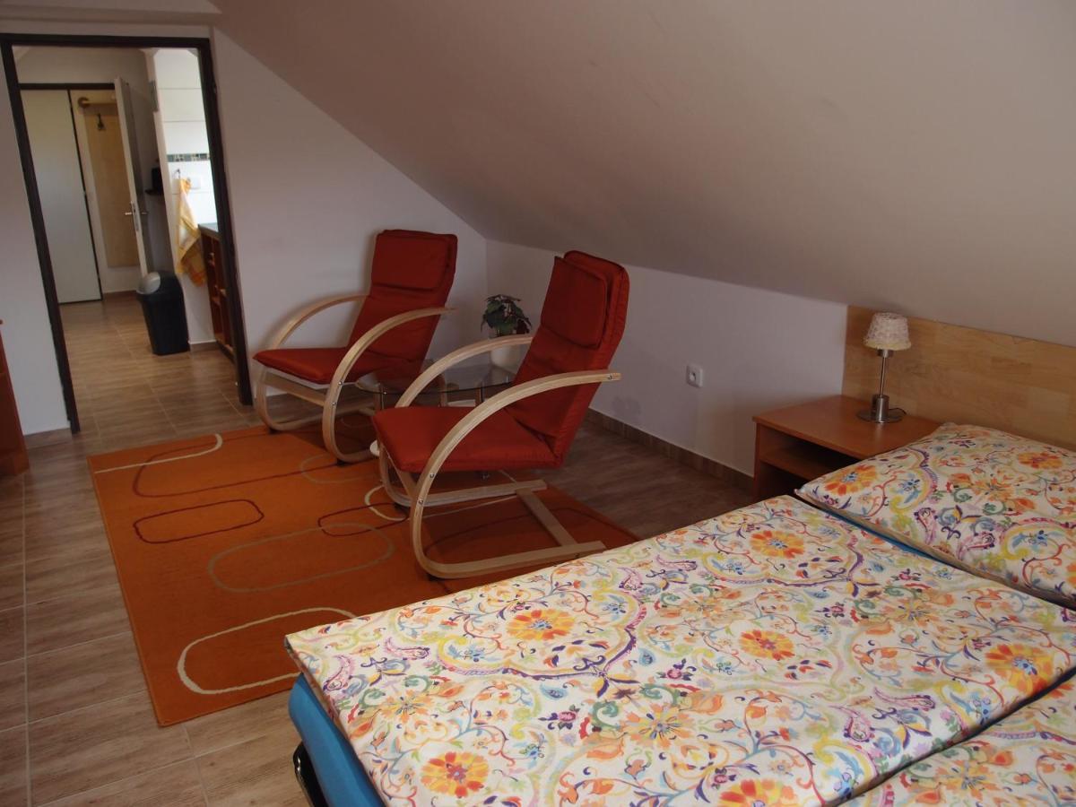 Penzion Cabak Vrchlabí Exteriör bild