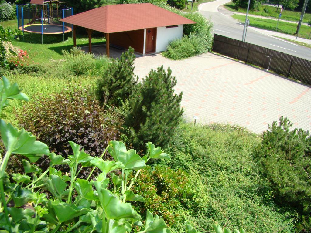 Penzion Cabak Vrchlabí Exteriör bild